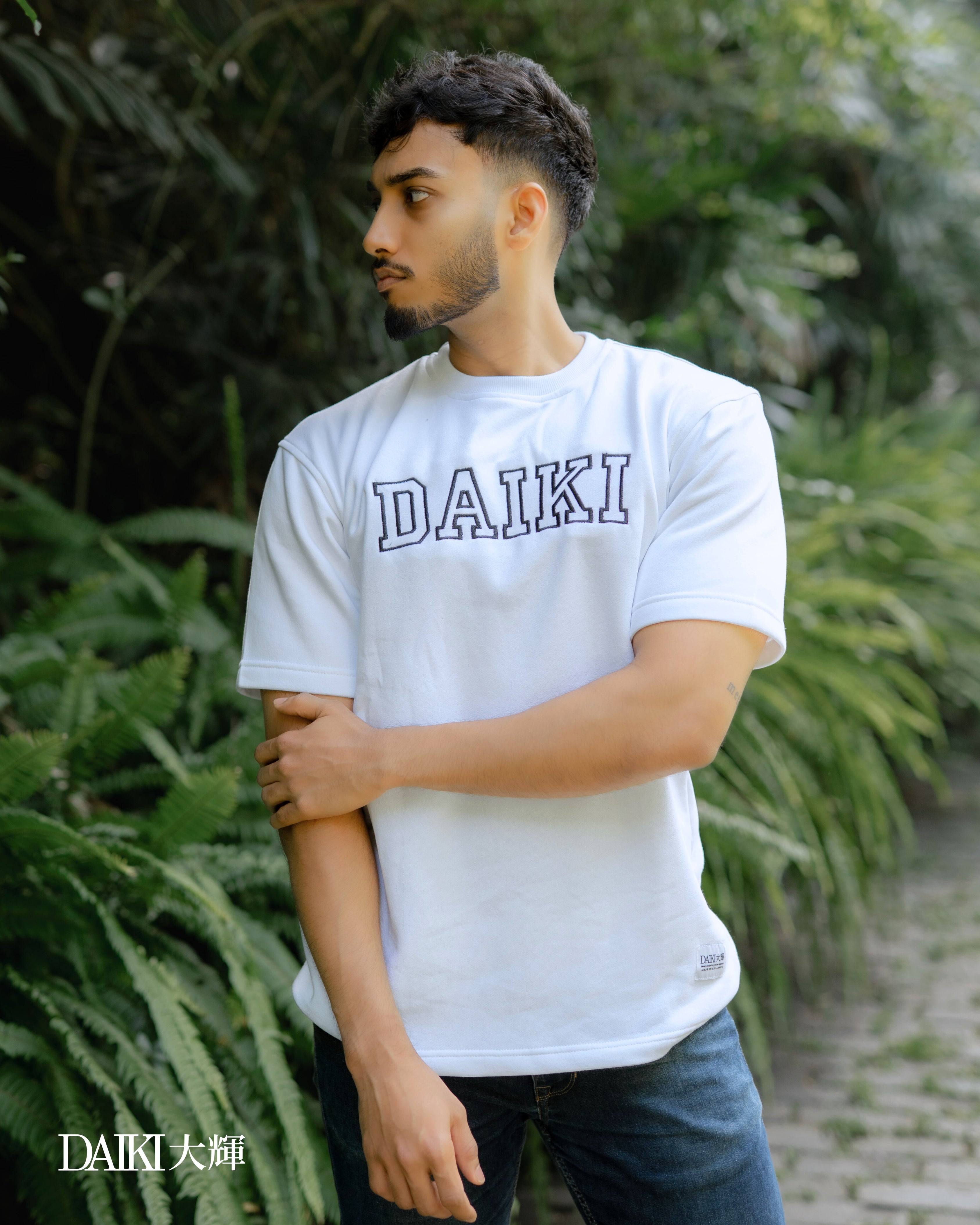 DAIKI Embroidered oversize t-shirt