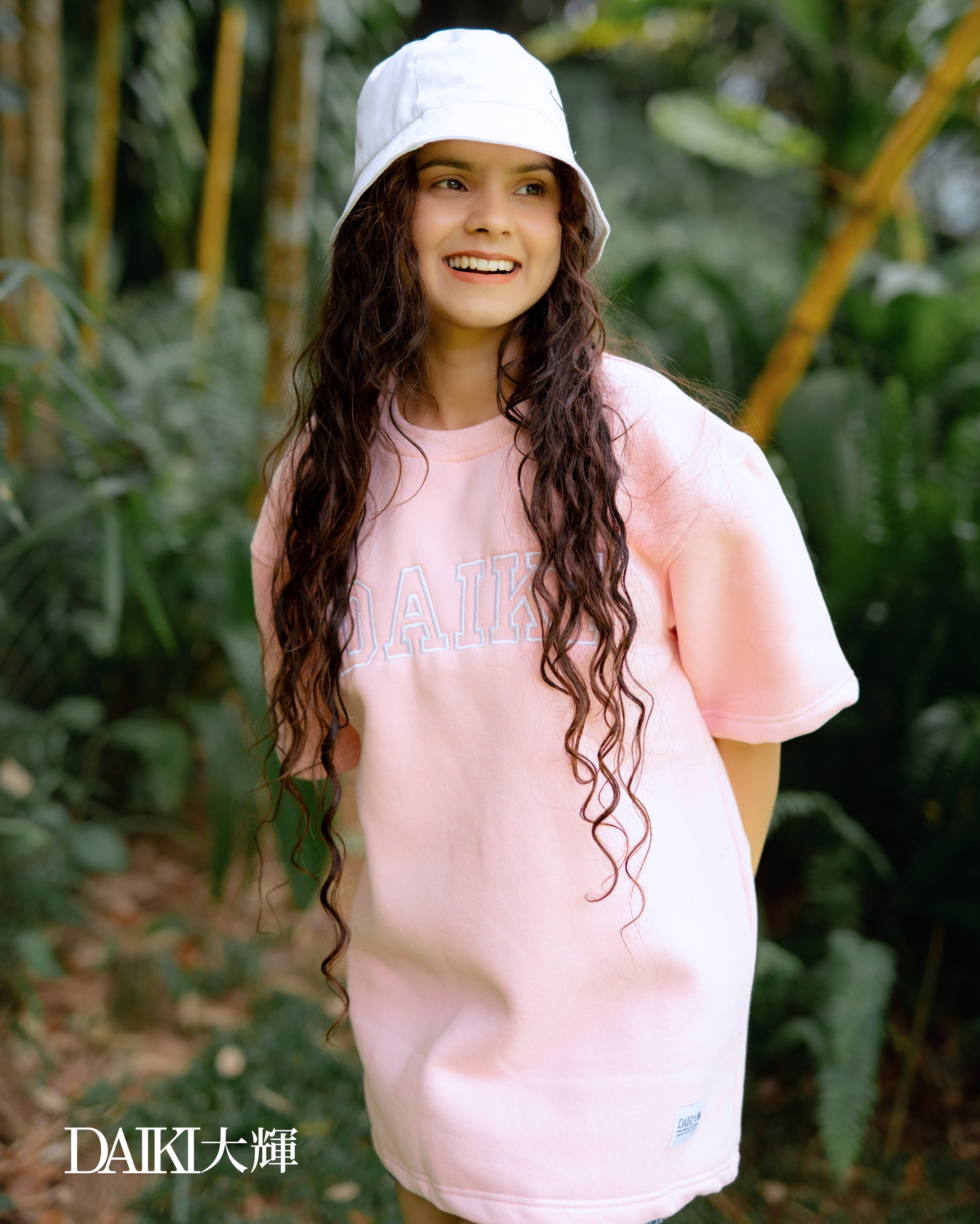 DAIKI Embroidered oversize t-shirt