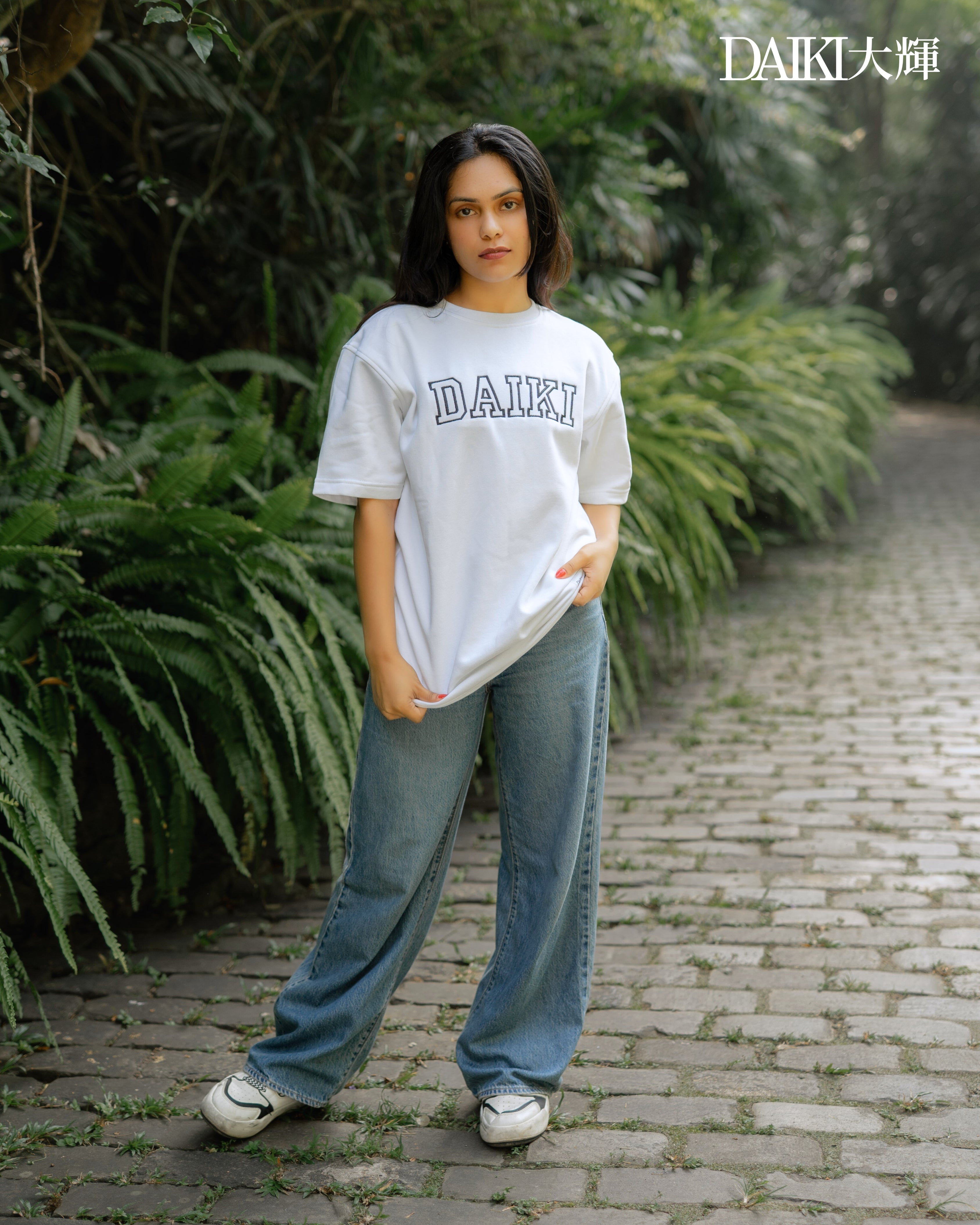 DAIKI Embroidered oversize t-shirt