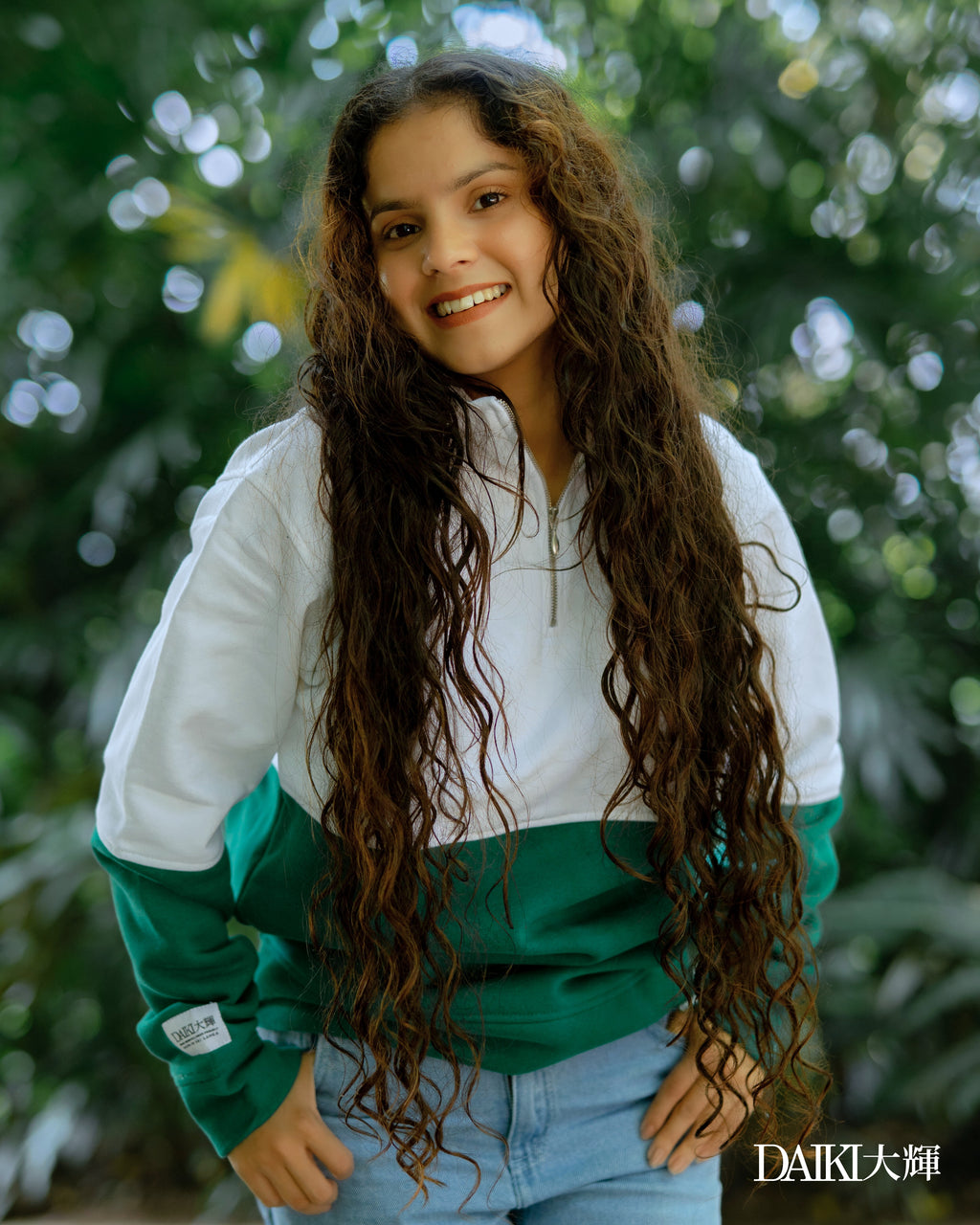 Two-Tone Turtleneck Sweatshirt With Zip