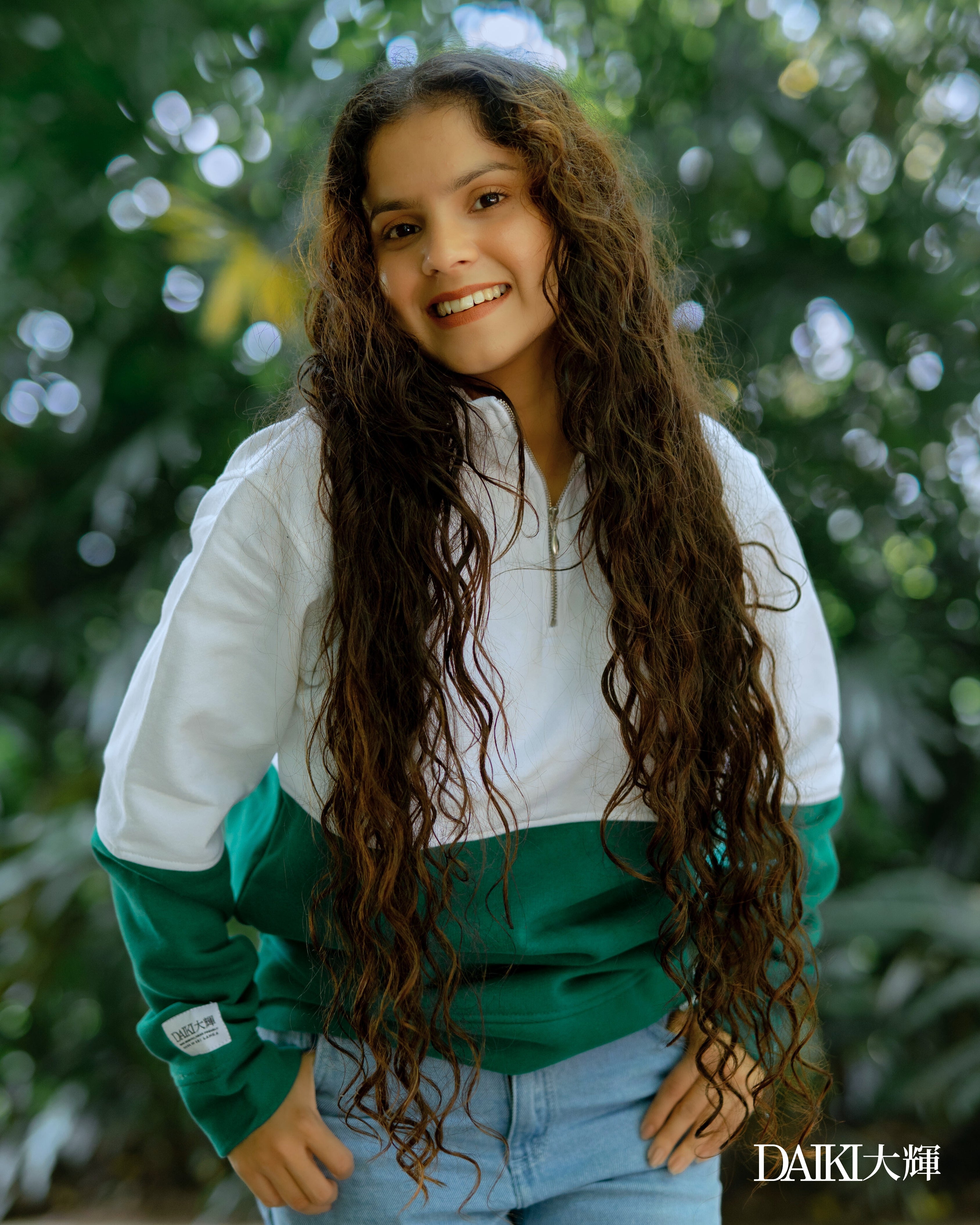 Two-Tone Turtleneck Sweatshirt With Zip