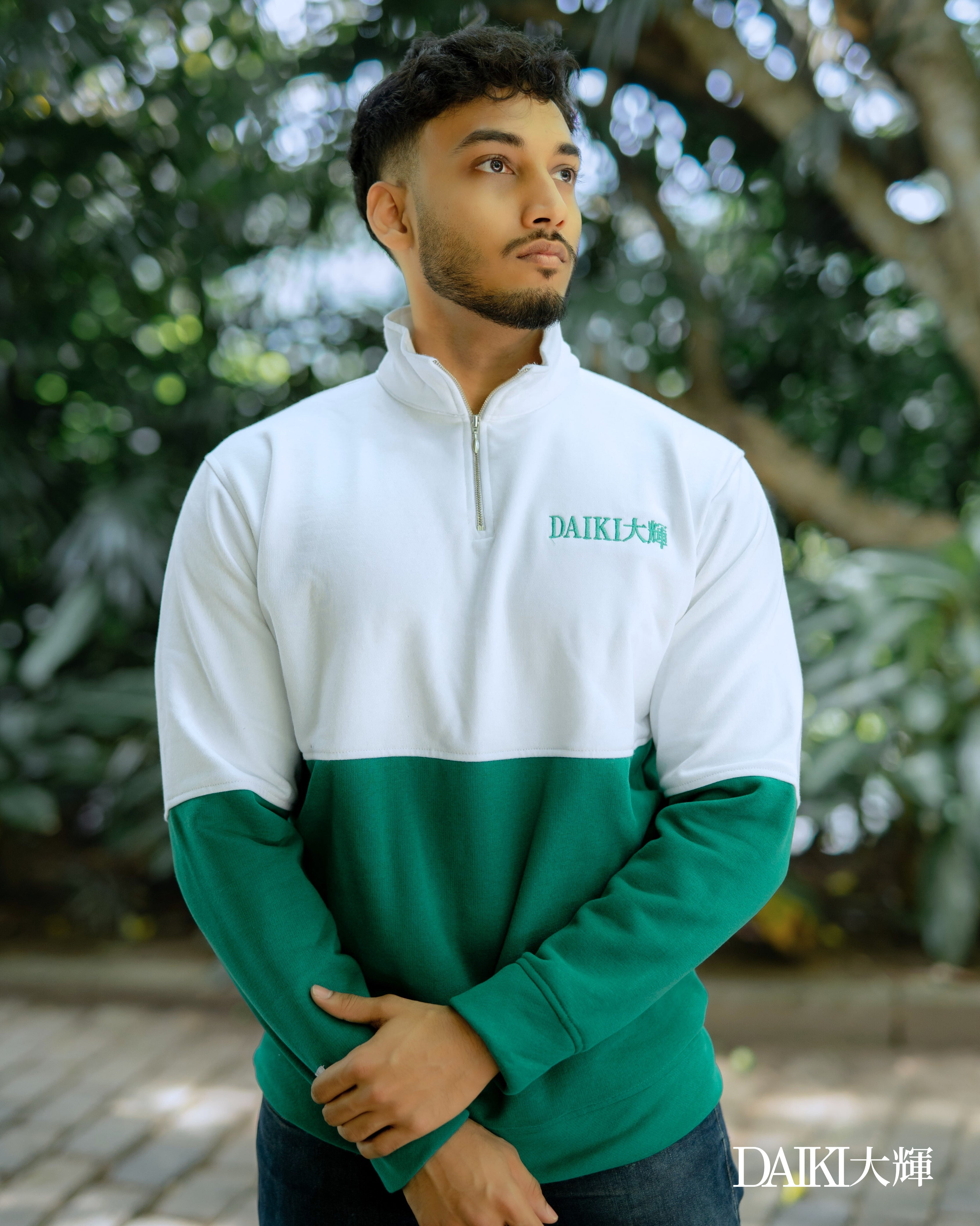 Two-Tone Turtleneck Sweatshirt With Zip